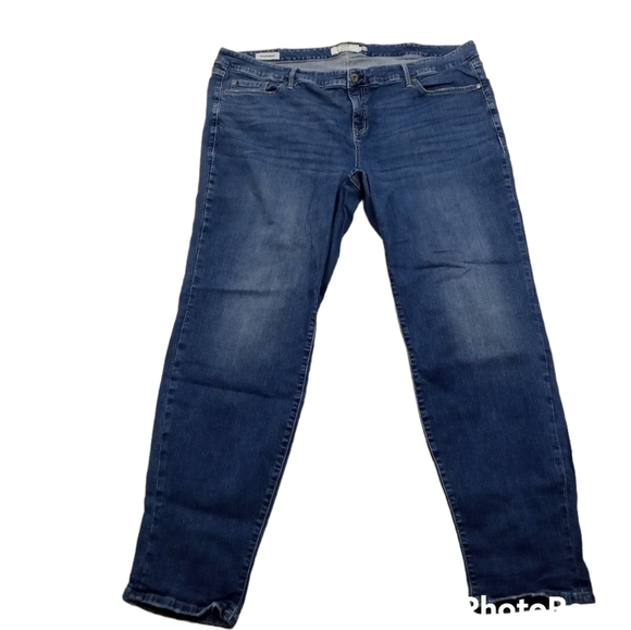 Torrid Boyfriend Straight Leg Jeans Size 26R - Picture 1 of 9